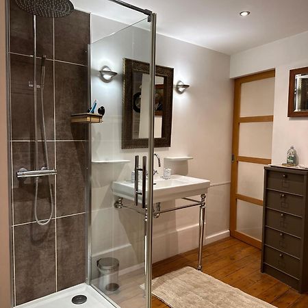 Chambre De Charme Au Coeur Du Vieux Valence - Confort & Calme エクステリア 写真