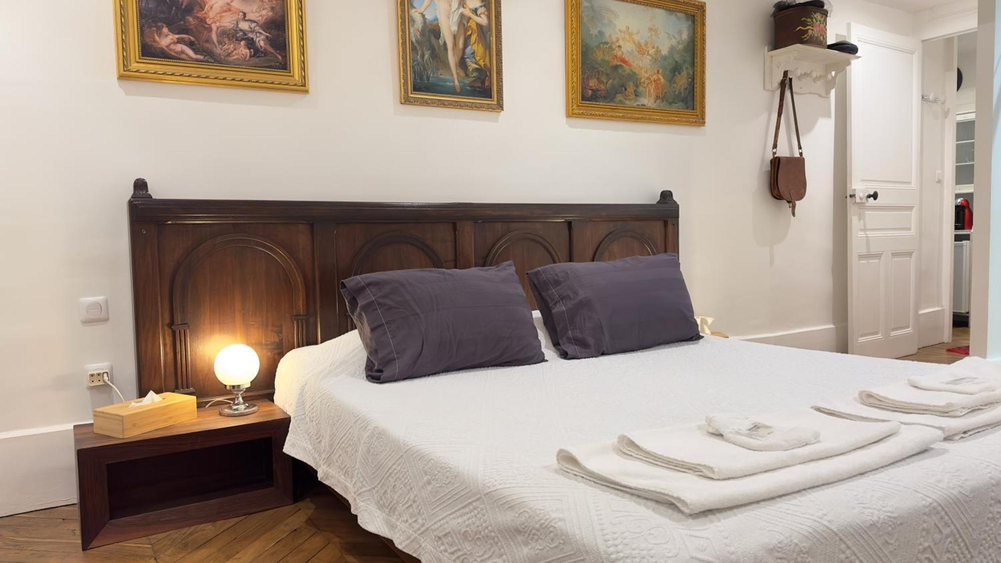 Chambre De Charme Au Coeur Du Vieux Valence - Confort & Calme エクステリア 写真